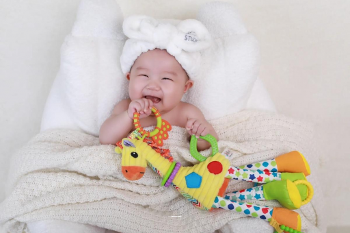 乐陵怎么判断宝宝是否斜颈 乐陵怎么判断宝宝是否斜颈